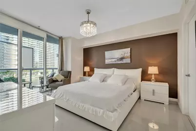 475 Brickell Avenue #512, Miami, FL 33131 - Photo 4