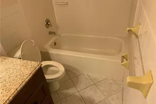 206 SW 1st St, Pompano Beach, FL 33060 - Photo 8