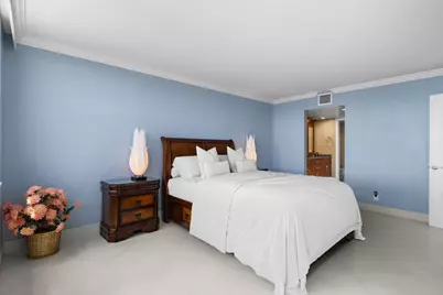 511 Bayshore Drive #904, Fort Lauderdale, FL 33304 - Photo 12