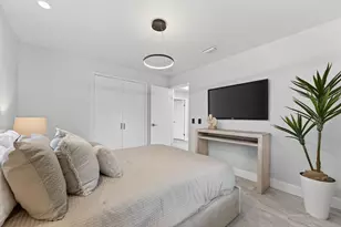 360 NW 33rd St, Oakland Park, FL 33309 - Photo 38