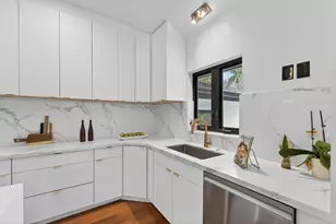 360 NW 33rd St, Oakland Park, FL 33309 - Photo 30