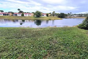 497 Lake Dora Dr, West Palm Beach, FL 33411 - Photo 10