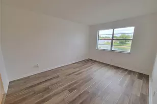 497 Lake Dora Dr, West Palm Beach, FL 33411 - Photo 8