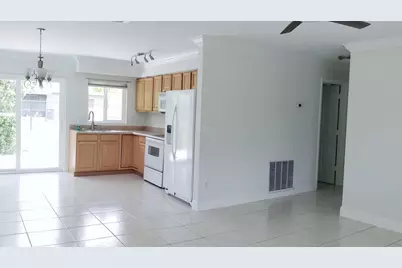 9609 NW 81st, Tamarac, FL 33321 - Photo 16