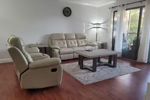 2200 S Cypress Bend Dr, Pompano Beach, FL 33069 - Photo 6