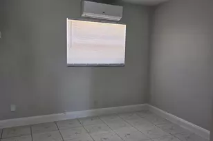 581 NE 34th Ct, Fort Lauderdale, FL 33334 - Photo 6