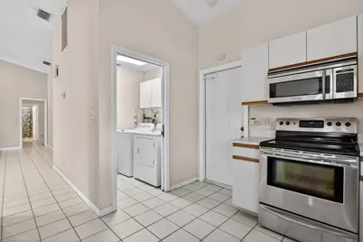 274 NW 107th Avenue, Coral Springs, FL 33071 - Photo 30