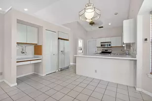 274 NW 107th Ave, Coral Springs, FL 33071 - Photo 24