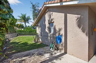 274 NW 107th Ave, Coral Springs, FL 33071 - Photo 8