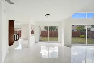 11208 Rhapsody Rd, Hollywood, FL 33026 - Photo 20