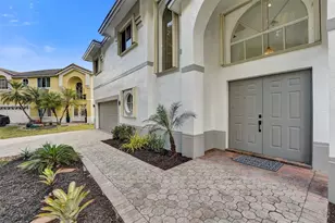 11208 Rhapsody Rd, Hollywood, FL 33026 - Photo 2