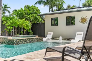 1908 NE 27th St, Fort Lauderdale, FL 33306 - Photo 4