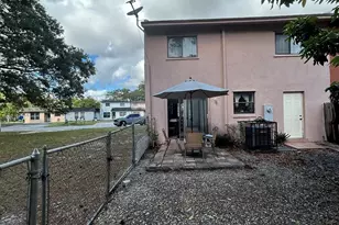21016 NW 39th Ave, Miami Gardens, FL 33055 - Photo 2