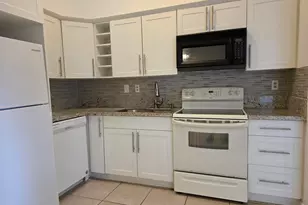 736 NW 47th St, Deerfield Beach, FL 33064 - Photo 6