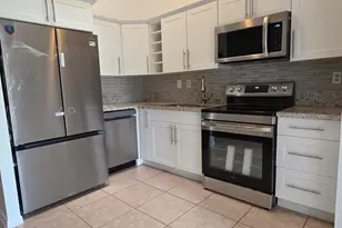 736 NW 47th St, Deerfield Beach, FL 33064 - Photo 4