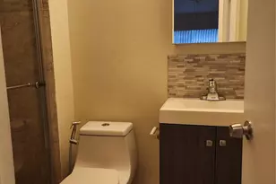 736 NW 47th St, Deerfield Beach, FL 33064 - Photo 14