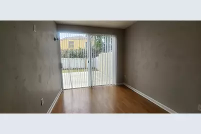 15860 NW 14th Road, Pembroke Pines, FL 33028 - Photo 8