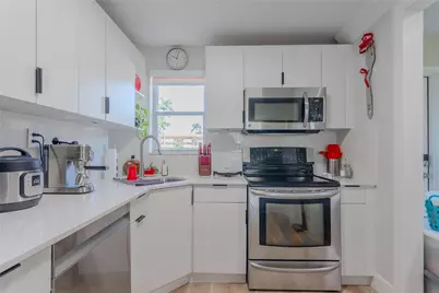 8900 Washington Boulevard #115, Pembroke Pines, FL 33025 - Photo 16