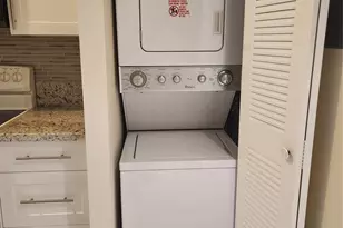 736 NW 47th St, Deerfield Beach, FL 33064 - Photo 8