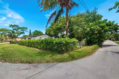 1923 N 23rd Avenue, Hollywood, FL 33020 - Photo 40