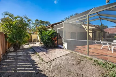 2925 Azalea Drive, Hollywood, FL 33026 - Photo 12