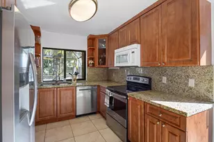 2925 Azalea Dr, Hollywood, FL 33026 - Photo 28