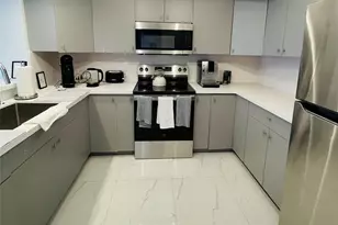 555 NE 15th St, Miami, FL 33132 - Photo 4