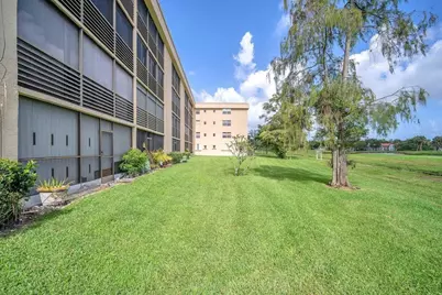 3231 Holiday Springs Boulevard #105, Margate, FL 33063 - Photo 10