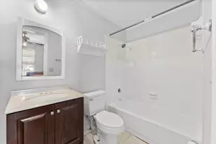 636 SW Eyerly Ave, Port Saint Lucie, FL 34983 - Photo 18