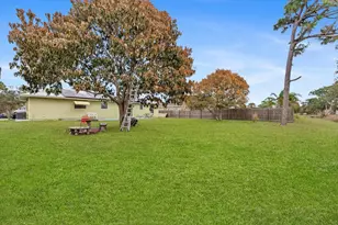 636 SW Eyerly Ave, Port Saint Lucie, FL 34983 - Photo 24