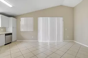 15745 NW 16th Ct, Pembroke Pines, FL 33028 - Photo 12