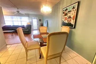 162 Grantham E, Deerfield Beach, FL 33442 - Photo 6