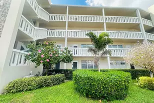 162 Grantham E, Deerfield Beach, FL 33442 - Photo 1