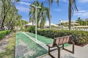 10332 Sunrise Lakes Blvd, Sunrise, FL 33322 - Photo 32