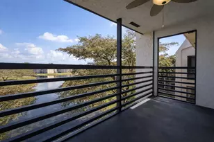 10332 Sunrise Lakes Blvd, Sunrise, FL 33322 - Photo 24