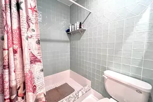 8963 NW 44th Ct, Sunrise, FL 33351 - Photo 22