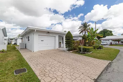 8101 NW 59th Court, Tamarac, FL 33321 - Photo 2