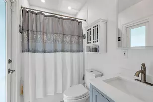 1920 NE 57th St, Fort Lauderdale, FL 33308 - Photo 26