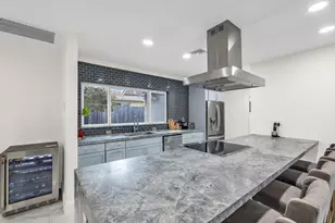 1920 NE 57th St, Fort Lauderdale, FL 33308 - Photo 10