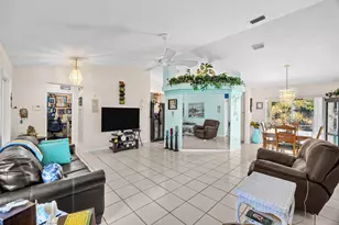 590 SW Lacroix Ave, Port Saint Lucie, FL 34953 - Photo 6