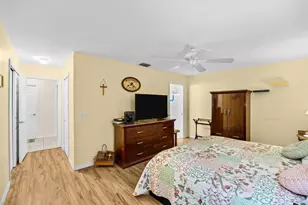 590 SW Lacroix Ave, Port Saint Lucie, FL 34953 - Photo 16