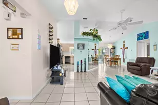 590 SW Lacroix Ave, Port Saint Lucie, FL 34953 - Photo 4