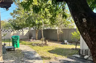 1440 NW 183rd St, Miami, FL 33169 - Photo 30