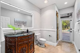 1704 SW 142nd Ave, Davie, FL 33325 - Photo 10