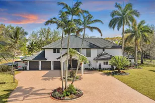 1704 SW 142nd Ave, Davie, FL 33325 - Photo 2