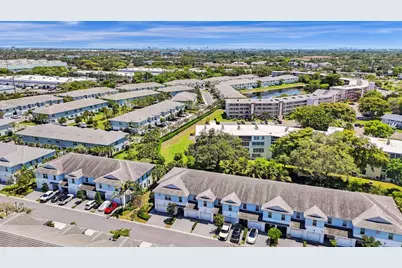 556 Parsons Way, Deerfield Beach, FL 33442 - Photo 8