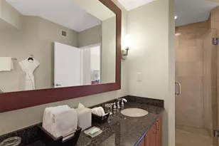 18001 Collins Ave, Sunny Isles Beach, FL 33160 - Photo 32