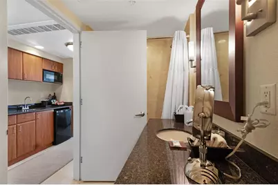 18001 Collins Avenue, Sunny Isles Beach, FL 33160 - Photo 48