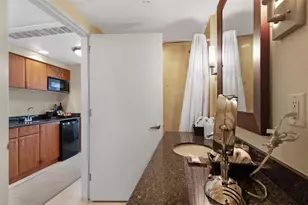 18001 Collins Ave, Sunny Isles Beach, FL 33160 - Photo 48