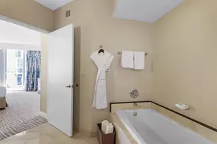 18001 Collins Ave, Sunny Isles Beach, FL 33160 - Photo 30